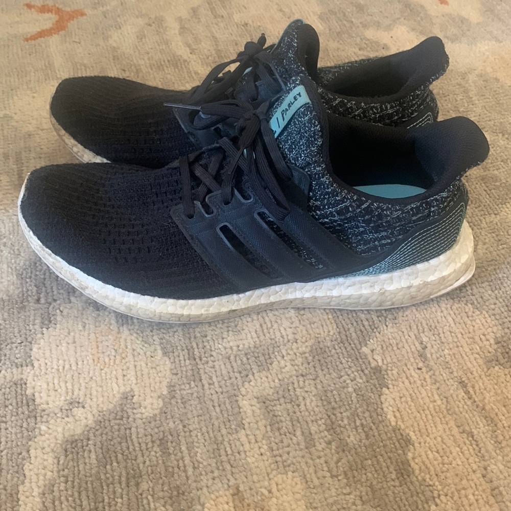 Black and blue ultra boost